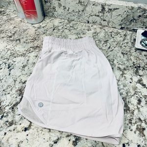 Lululemon Hotty Hots 4”